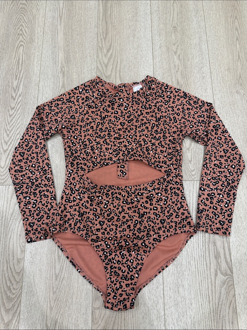 Leopard One Piece Rash Guard - Picture 4 of 10